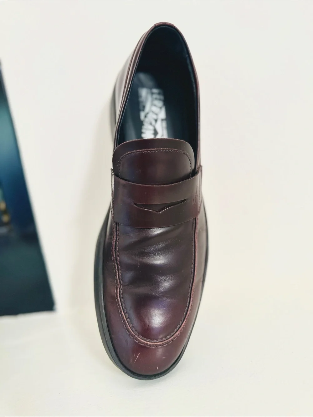 FERRAGAMO Men’s Dori Penny Loafers – M 9.5 – Authentic Burgundy Leather